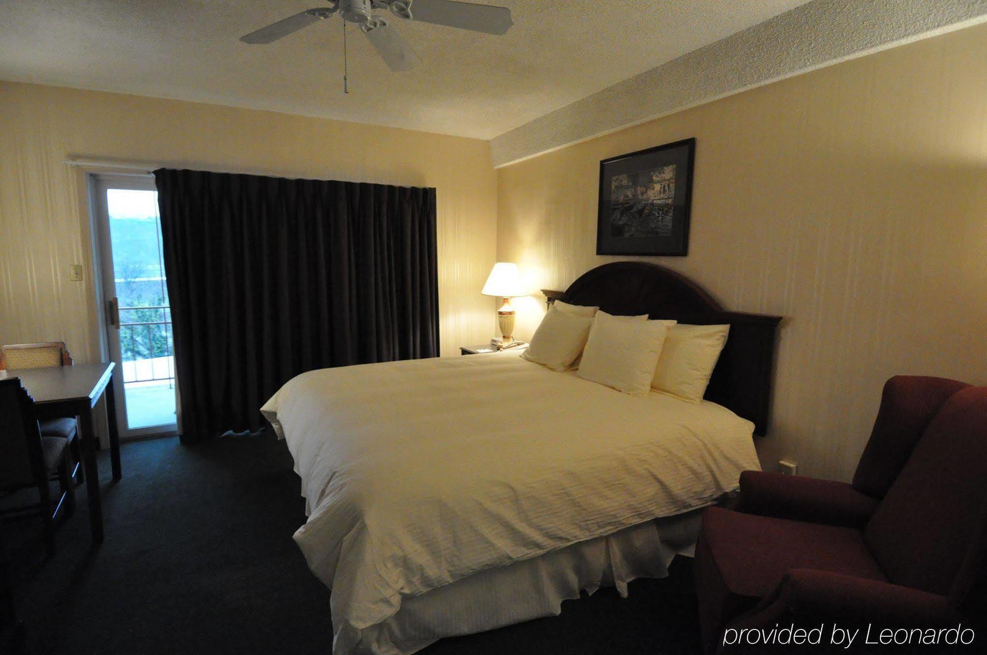 Hillside Inn Madison Szoba fotó